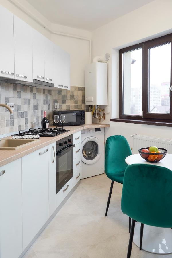 Unique Hotel Apartments 이아시 외부 사진