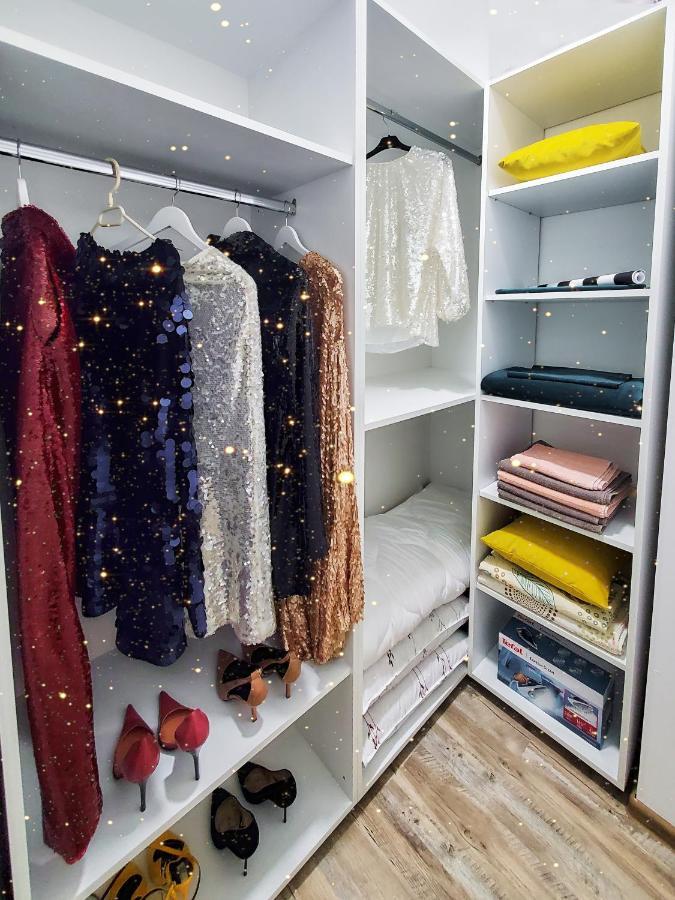 Unique Hotel Apartments 이아시 외부 사진
